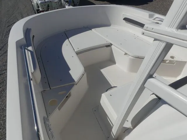 Slide: The Image of Bayliner Trophy T22CC 2023 - 12