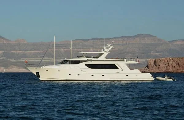 Slide: The Image of Northstar Yachts Cockpit Motoryacht 2003 - 2