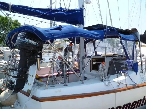 Slide: The Image of Pearson 424 Ketch 1978 - 4