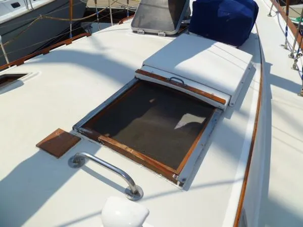 Slide: The Image of Pearson 424 Ketch 1978 - 9