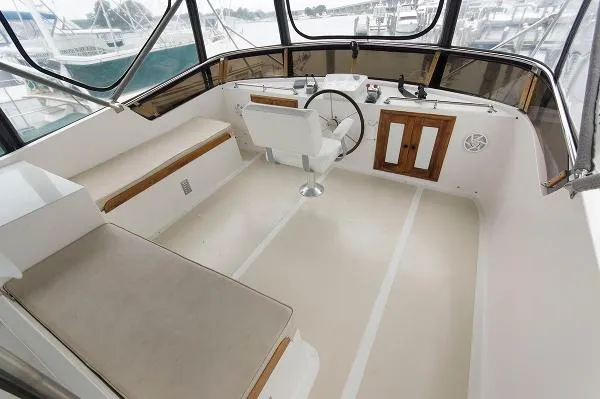 Slide: The Image of Marine Trader 40 Sundeck 1984 - 1