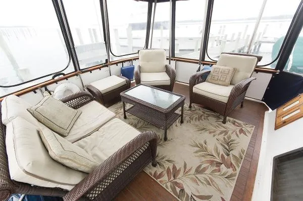 Slide: The Image of Marine Trader 40 Sundeck 1984 - 5