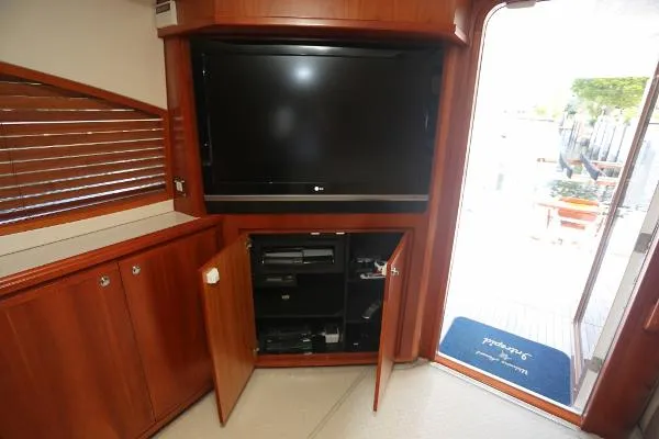 Slide: The Image of Bertram 63 Convertible 2008 - 4