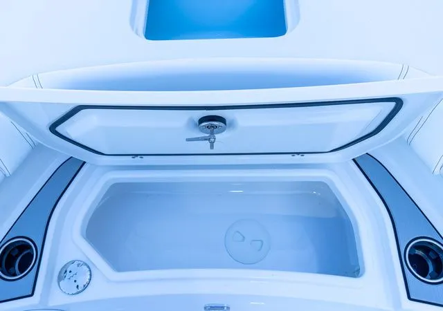 Slide: The Image of Sportsman Masters 247OE Bay Boat 2026 - 37