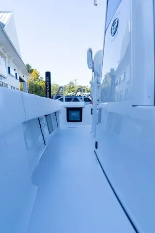 Slide: The Image of Sportsman Masters 247OE Bay Boat 2026 - 45