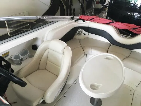 Slide: The Image of Yamaha SX210 JET BOAT 2007 - 11