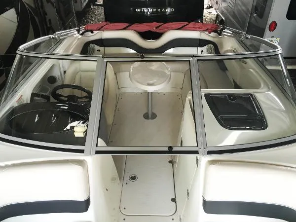 Slide: The Image of Yamaha SX210 JET BOAT 2007 - 8