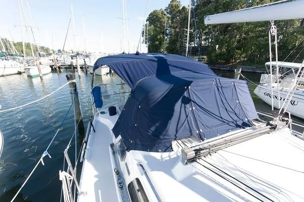 Slide: The Image of Catalina 350 MkII 2008 - 5