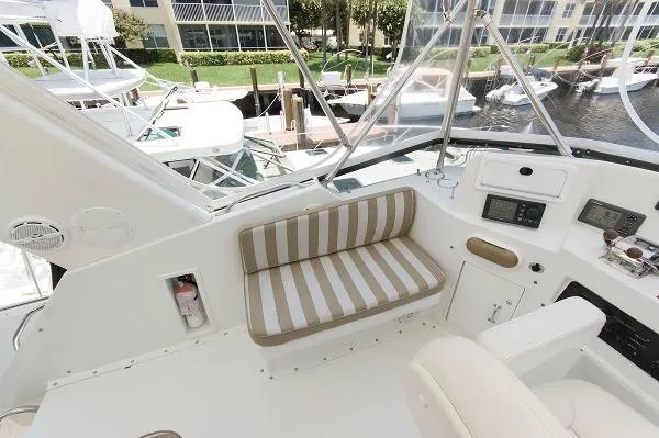 Slide: The Image of Hatteras 42 Cockpit Motor Yacht 1997 - 9