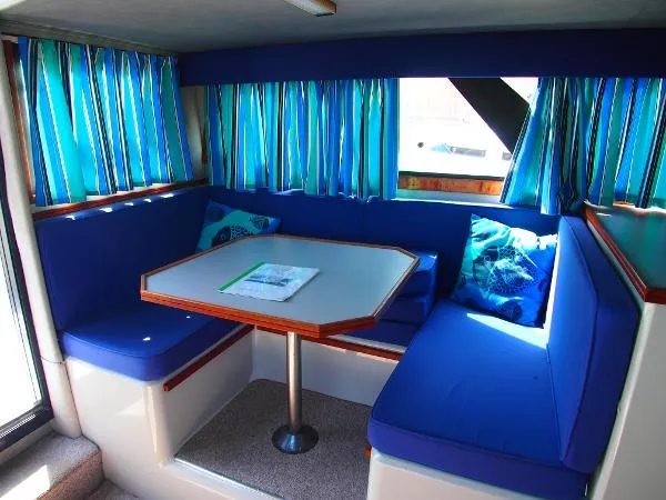 Slide: The Image of Chris-Craft 320 Amerosport Sedan 1987 - 9