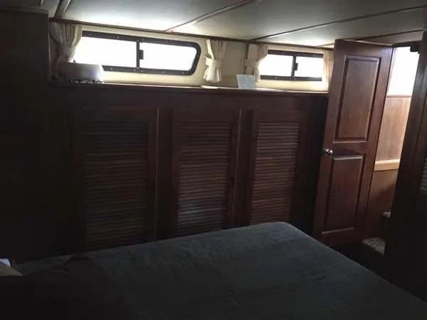 Slide: The Image of Californian 38 Motor Yacht 1984 - 11