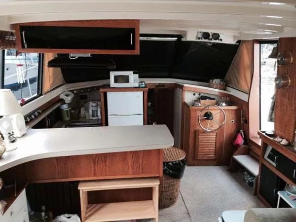 Slide: The Image of Mainship 40 Aft Cabin Motoryacht 1985 - 1