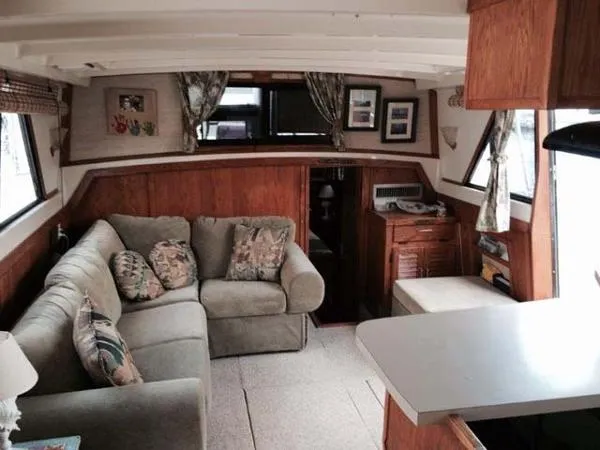 Slide: The Image of Mainship 40 Aft Cabin Motoryacht 1985 - 3