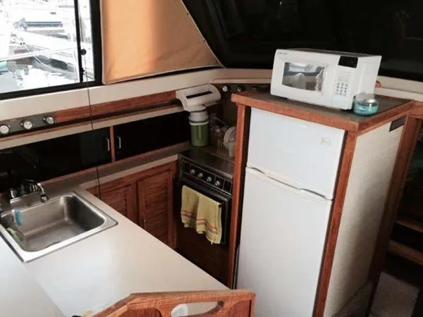 Slide: The Image of Mainship 40 Aft Cabin Motoryacht 1985 - 4