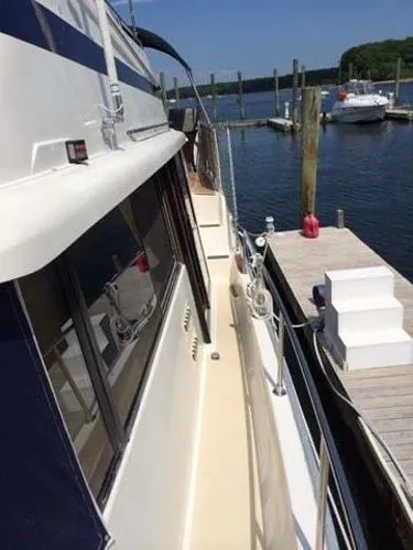 Slide: The Image of Mainship 40 Aft Cabin Motoryacht 1985 - 8