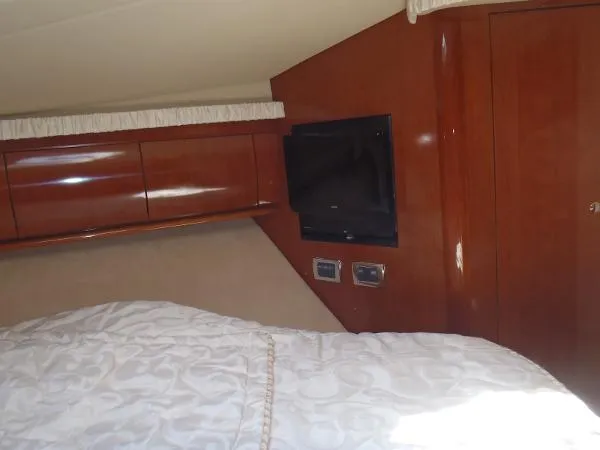 Slide: The Image of Sea Ray 420 Sundancer 2003 - 11