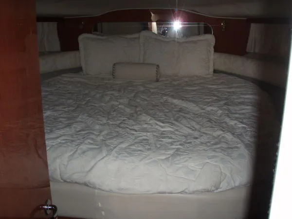 Slide: The Image of Sea Ray Sundancer 1999 - 4