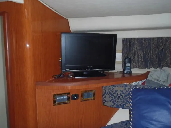 Slide: The Image of Sea Ray 370 EC W/low hrs & Hardtop 1999 - 8