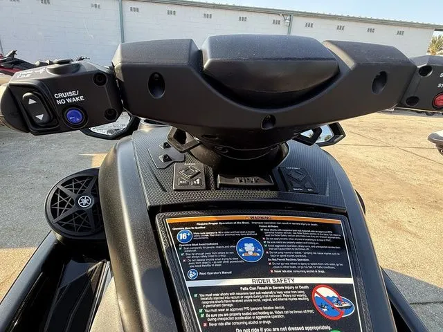 Slide: The Image of Yamaha FX Limited SVHO 2026 - 9