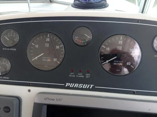 Slide: The Image of Pursuit 3400 Express 2001 - 11