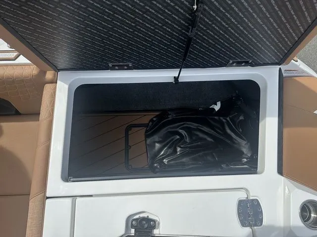 Slide: The Image of Nautique Super Air Nautique GS22 2025 - 13