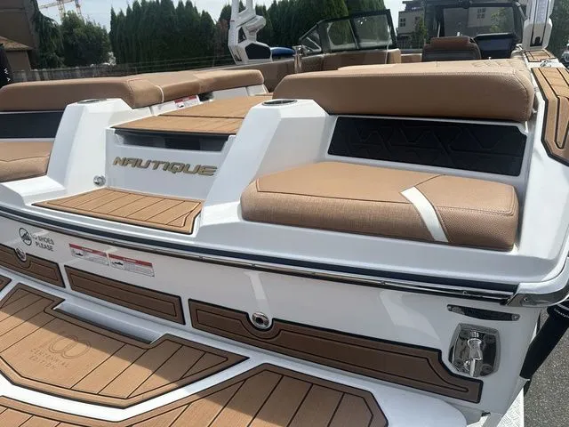 Slide: The Image of Nautique Super Air Nautique GS22 2025 - 8