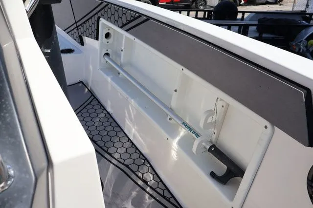 Slide: The Image of Scarab 195 Open 2017 - 17