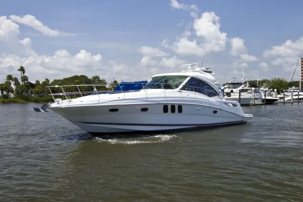 Slide: The Image of Sea Ray 500 Sundancer Pod drive 2010 - 1