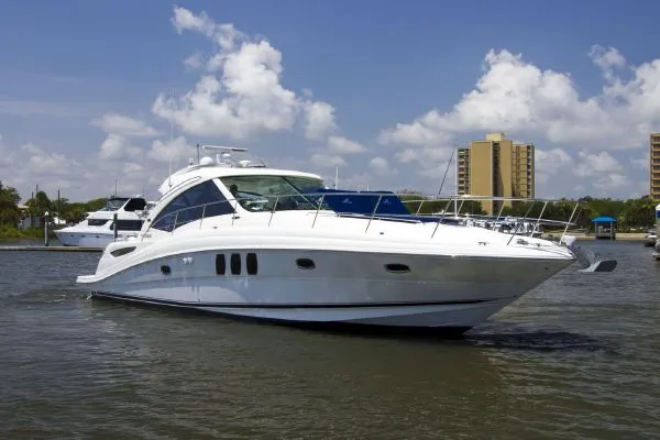Slide: The Image of Sea Ray 500 Sundancer Pod drive 2010 - 3