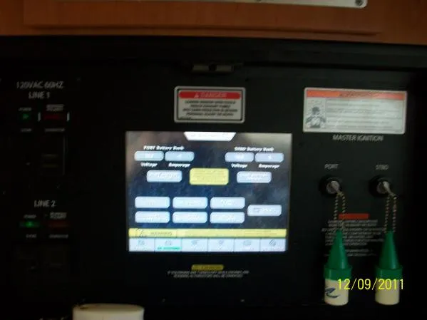 Slide: The Image of Sea Ray 36 Sedan Bridge 2006 - 8