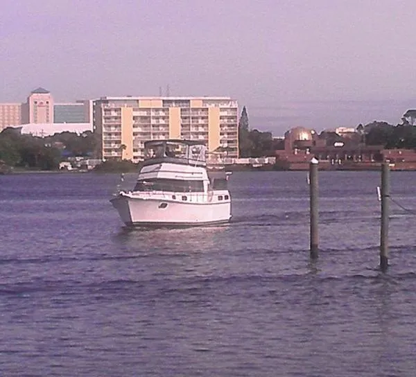 Slide: The Image of Carver Yachts 36 aft cabin 1988 - 0