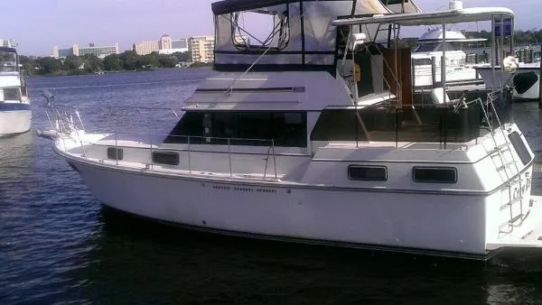 Slide: The Image of Carver Yachts 36 aft cabin 1988 - 3