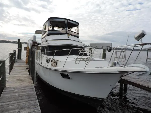 Slide: The Image of Carver Yachts 36 aft cabin 1988 - 6