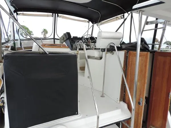 Slide: The Image of Carver Yachts 36 aft cabin 1988 - 8