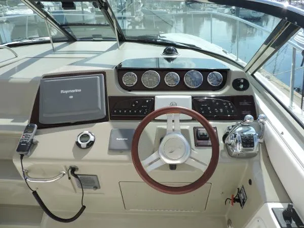 Slide: The Image of Sea Ray 370 Sundancer 2010 - 4