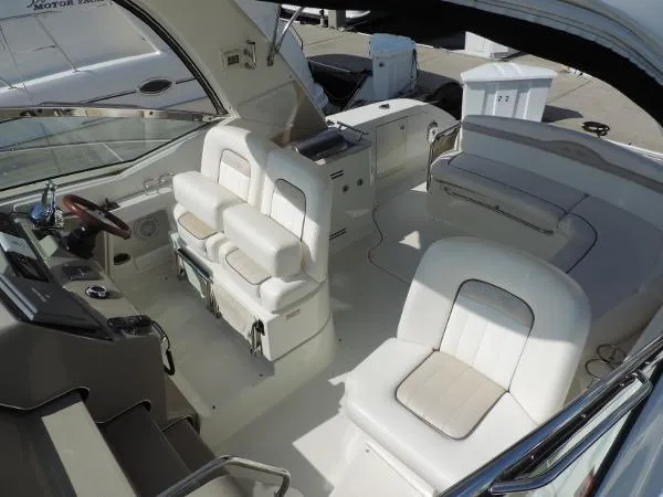 Slide: The Image of Sea Ray 370 Sundancer 2010 - 6