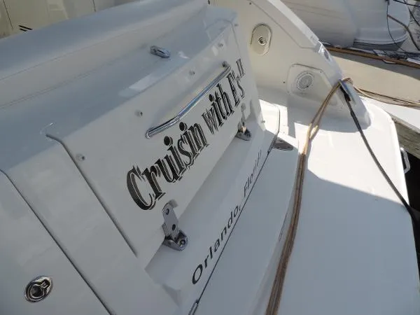 Slide: The Image of Sea Ray 370 Sundancer 2010 - 8