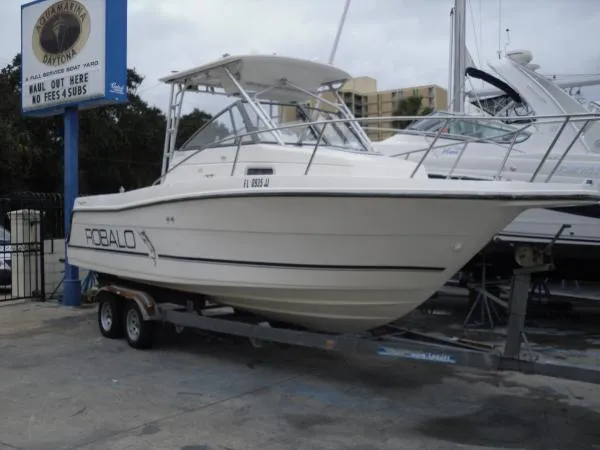 Slide: The Image of Robalo 2440 Walkaround 1995 - 3