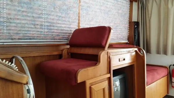 Slide: The Image of Nauset 35 Flybridge 1988 - 11