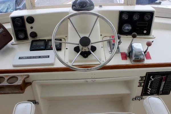 Slide: The Image of Nauset 35 Flybridge 1988 - 6