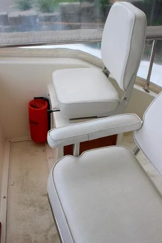 Slide: The Image of Nauset 35 Flybridge 1988 - 7