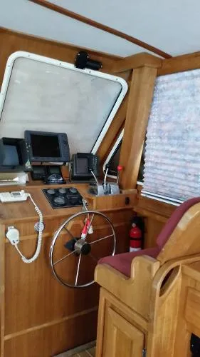 Slide: The Image of Nauset 35 Flybridge 1988 - 9