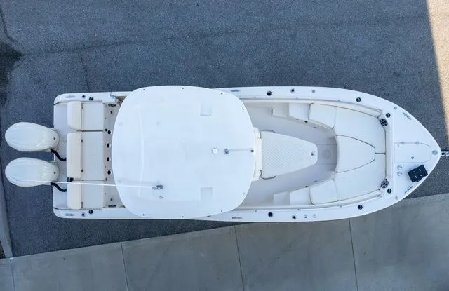 Slide: The Image of Grady-White 281 Coastal Explorer 2026 - 44