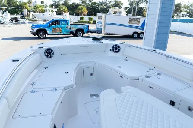 Slide: The Image of Grady-White 281 Coastal Explorer 2026 - 31