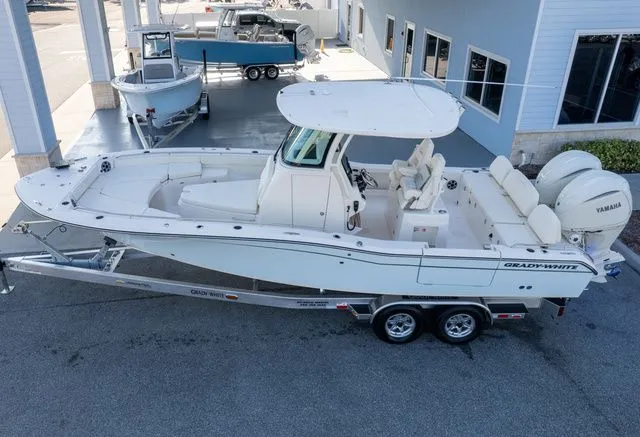 Slide: The Image of Grady-White 281 Coastal Explorer 2026 - 23