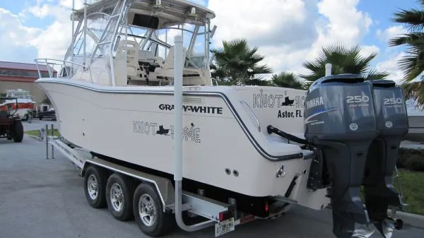 Slide: The Image of Grady-White 300 MARLIN Huge Price drop 2006 - 2