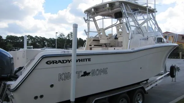 Slide: The Image of Grady-White 300 MARLIN Huge Price drop 2006 - 3