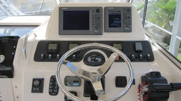 Slide: The Image of Grady-White 300 MARLIN Huge Price drop 2006 - 7