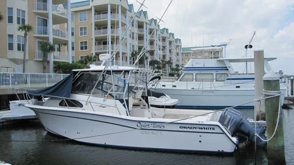 Slide: The Image of Grady-White 300 Marlin w/ 4 STROKES 2002 - 0