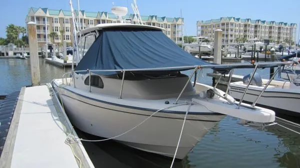 Slide: The Image of Grady-White 300 Marlin w/ 4 STROKES 2002 - 1